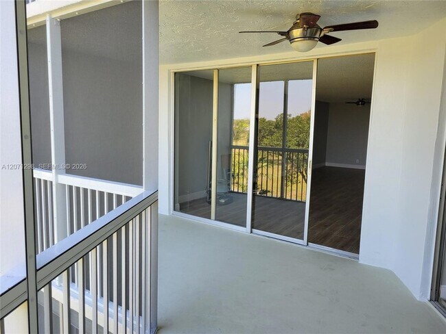 Building Photo - 3090 N Course Dr