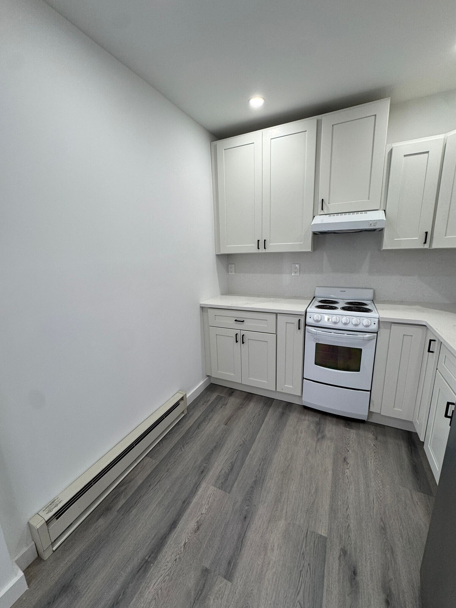 Building Photo - 96 Broughton Ave