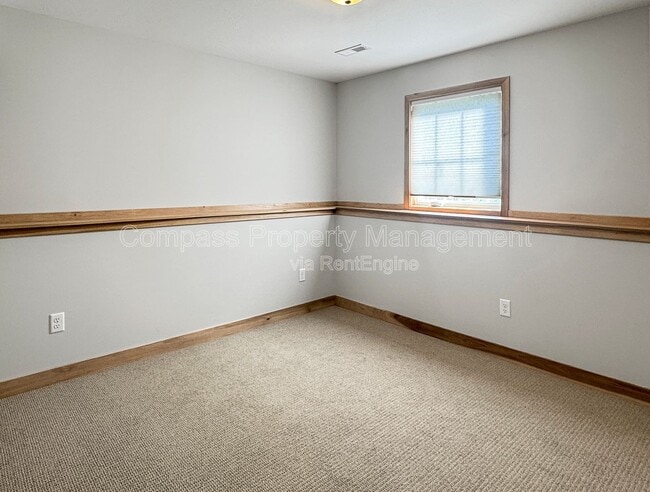 Building Photo - 17416 Hickory St