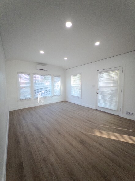 Building Photo - 1642 Madison Ave