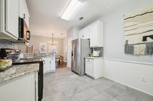 Building Photo - 10013 Monastery Dr