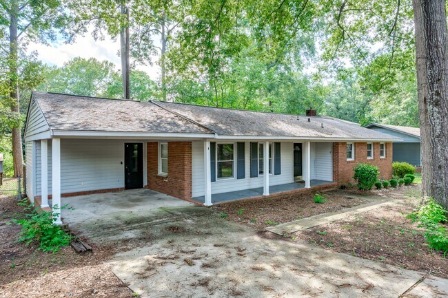 Building Photo - 3414 Bush River Rd