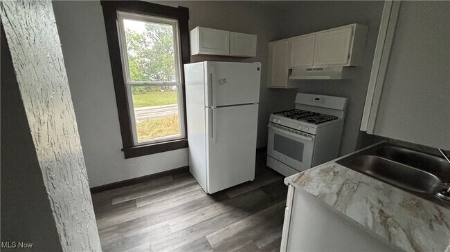 Building Photo - 814 Lovett Pl