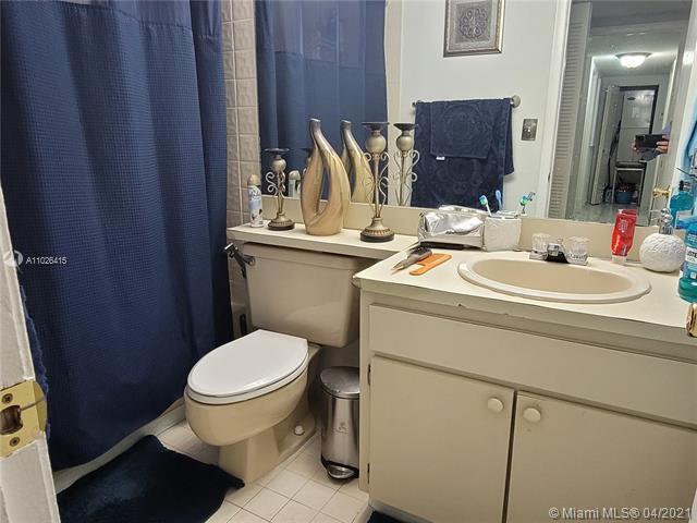 Building Photo - 6206 SW 136th Ct
