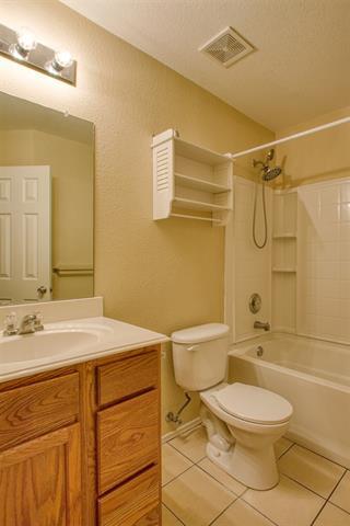 Building Photo - 5428 Alderwood Dr