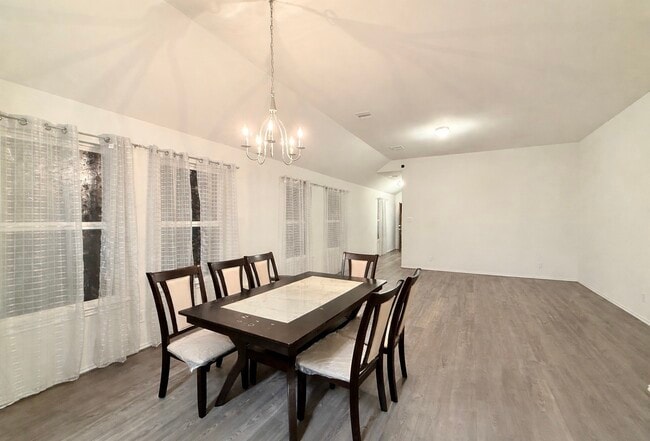 Building Photo - 15515 Islandview Ln