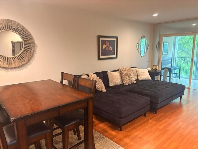 Building Photo - 4120 Tivoli Ct