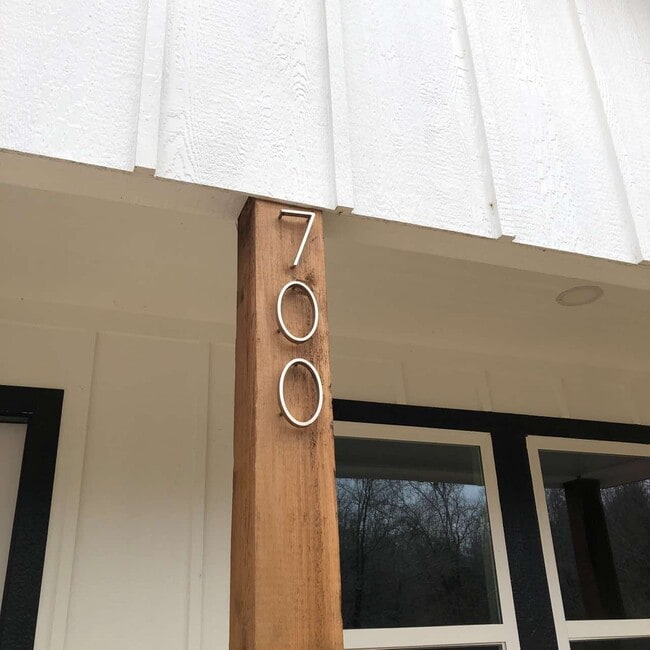 Building Photo - 700 W Parnell St