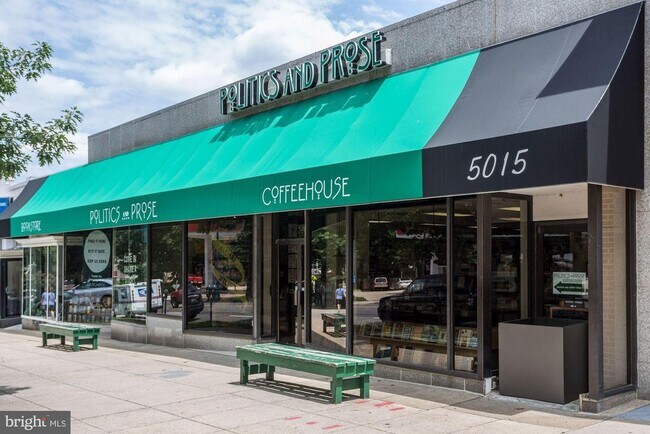 Building Photo - 3808 Veazey St NW