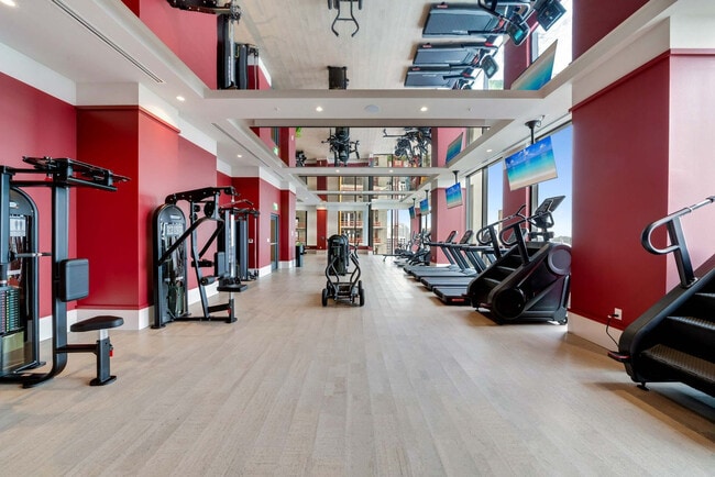 Building Photo - 11 NE 6th St