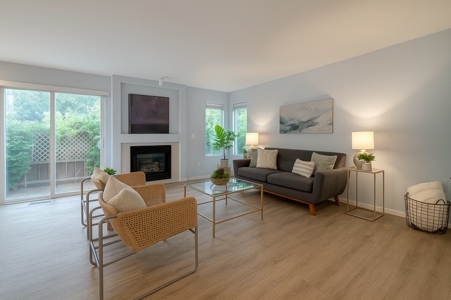 Building Photo - 5175 NE Schoeler Cir