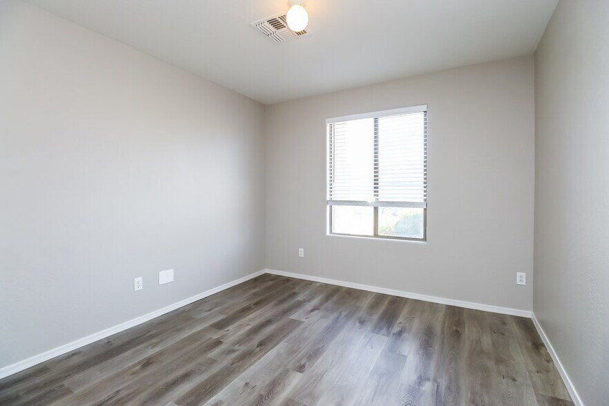 Building Photo - 383 W Welsh Black Cir