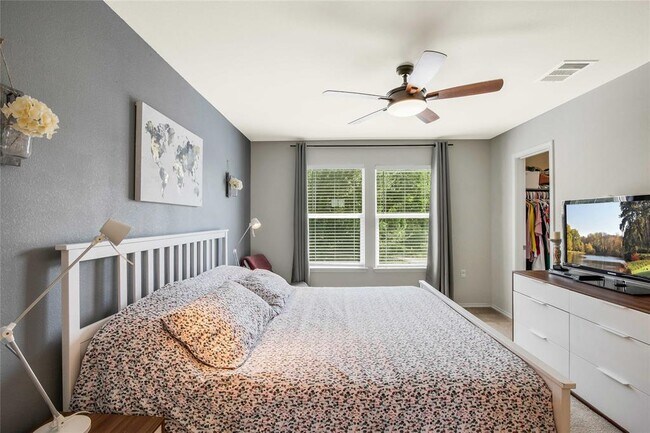 Building Photo - 9505 Southwick Dr