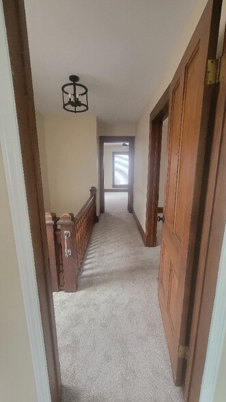 Building Photo - 1935 Cherry Valley Rd