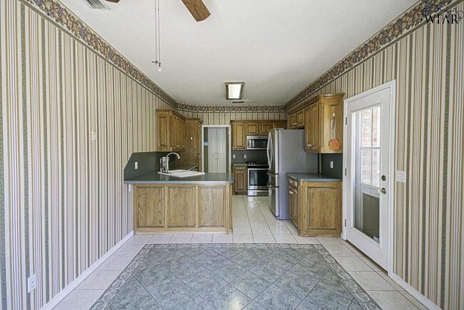 Building Photo - 4850 Tortuga Trail