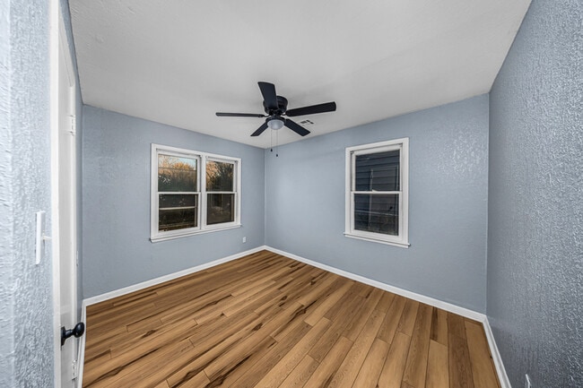 Building Photo - 2218 NW Pollard Ave