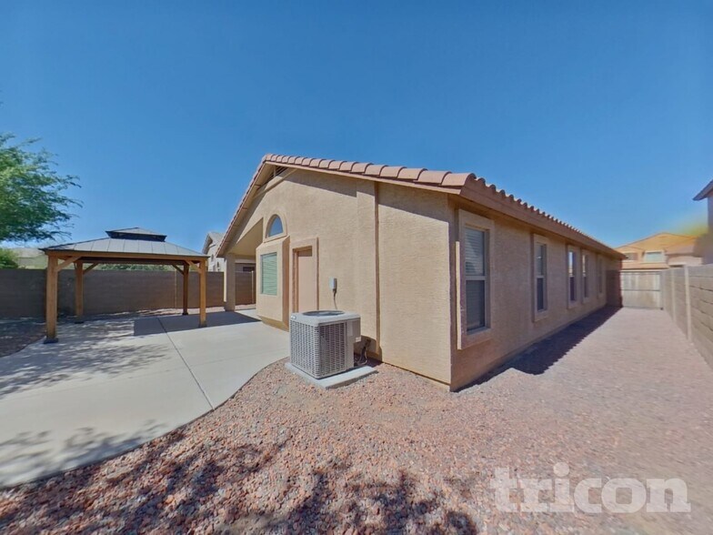 Building Photo - 41265 W Walker Wy