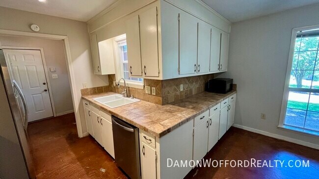 Building Photo - 308 Woodrun Dr