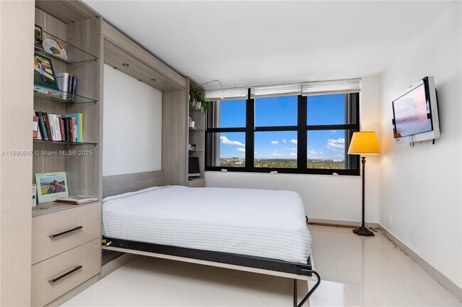 Building Photo - 2401 S Ocean Dr