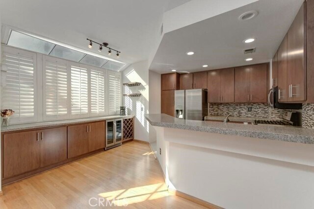 Building Photo - 501 Herondo St