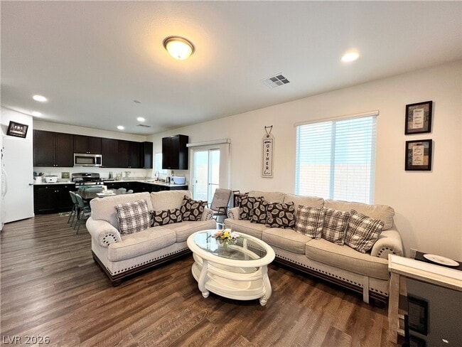 Building Photo - 5276 Sherwood Frst Ln