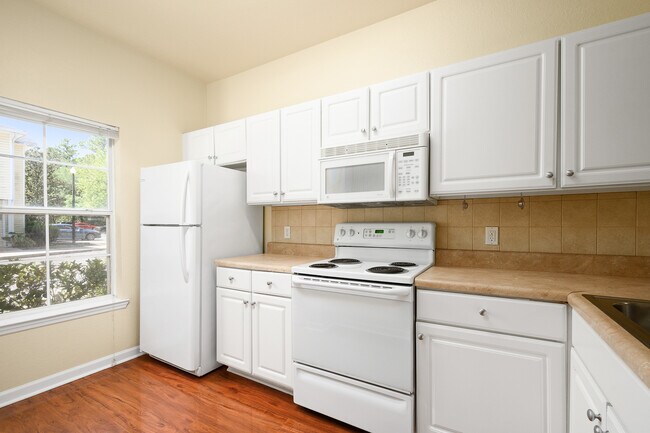Building Photo - 5062 NW 44th Ln
