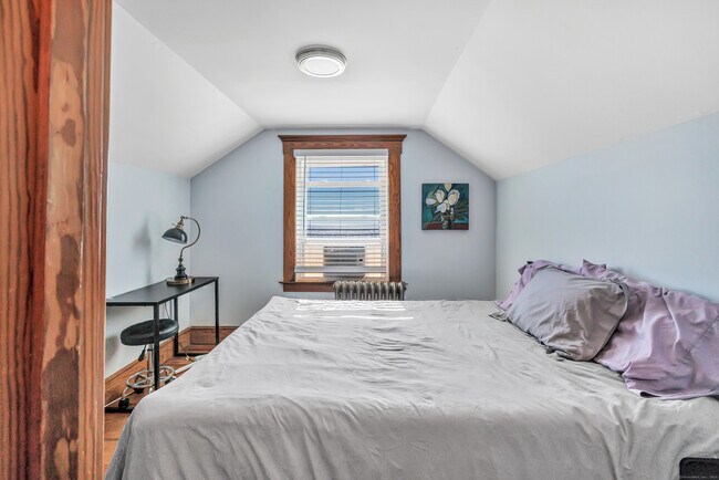 Building Photo - 12 East Ave