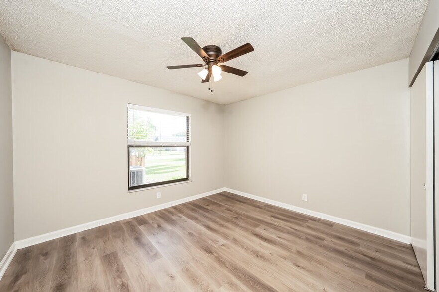 Building Photo - 80 Baytree Cir