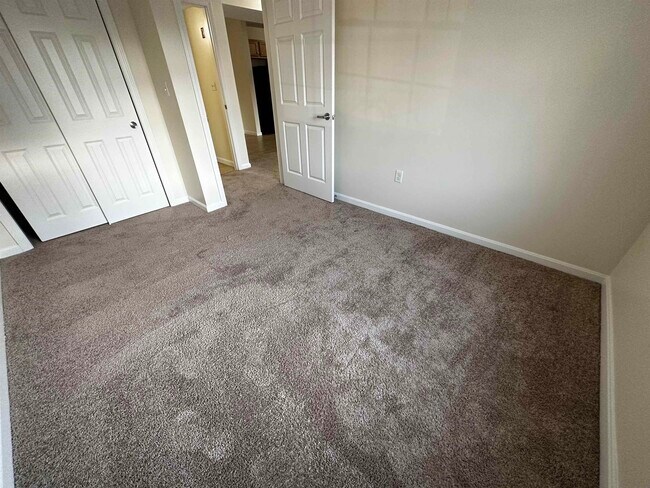 Building Photo - 20 Sentinel Court