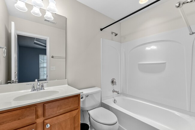 Building Photo - 8611 Macedonia Lake Dr