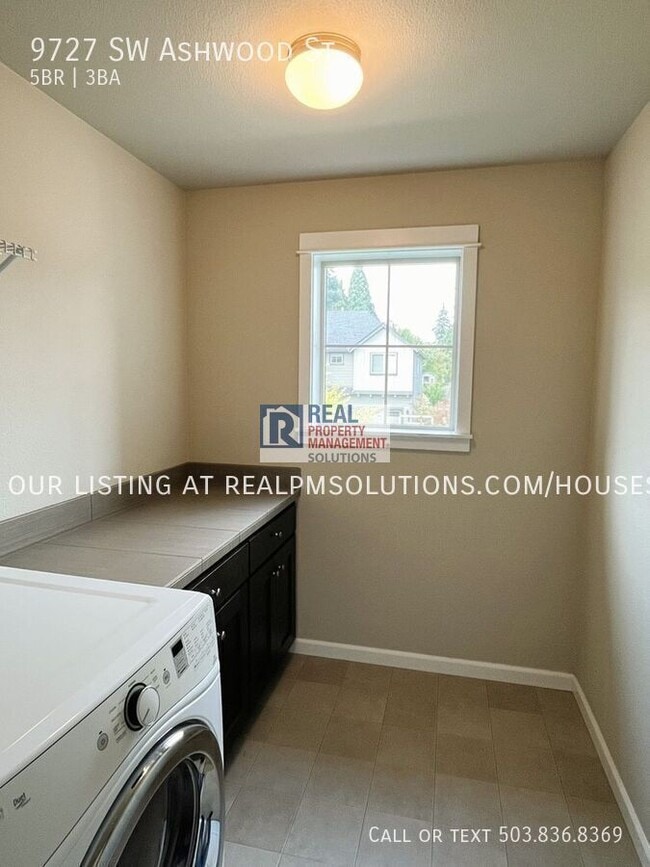 Building Photo - 9727 SW Ashwood St