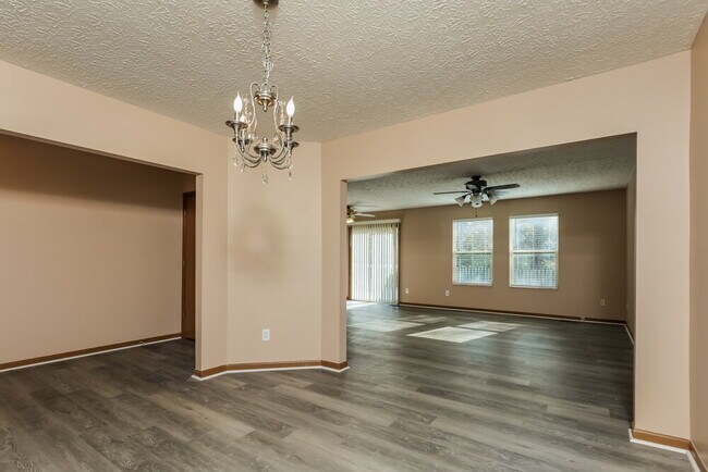 Building Photo - 5449 Longworth Dr