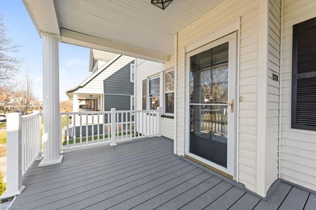 Building Photo - 1643 Lincoln Ave