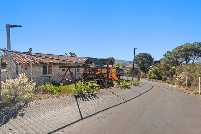 Building Photo - 17055 Rock Rd