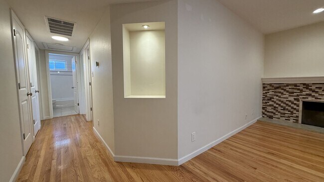 Building Photo - 4BD/2BA Willow Glen Home with Remodeled Chef's Kitchen