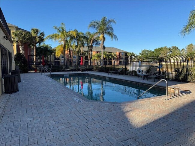 Building Photo - 10831 Windsor Walk Dr