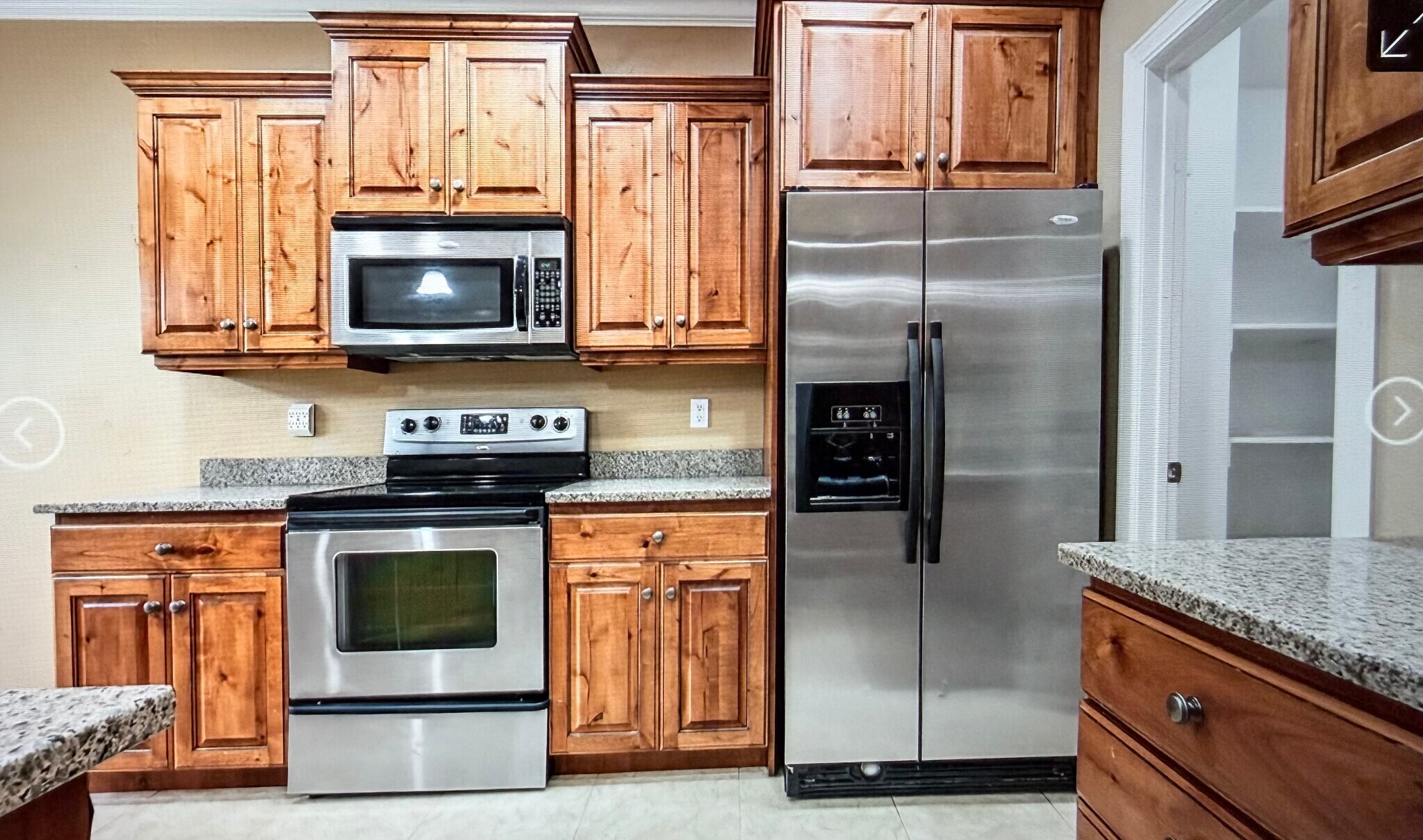 Building Photo - 930 N 980 W