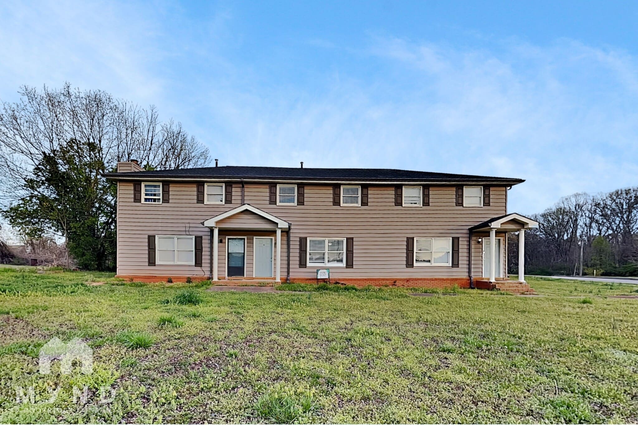 Building Photo - 225 Baker St