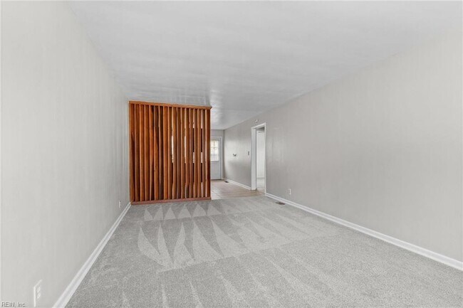 Building Photo - 4910 Johnson Ave