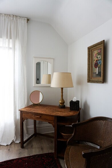 Building Photo - 712 45th St