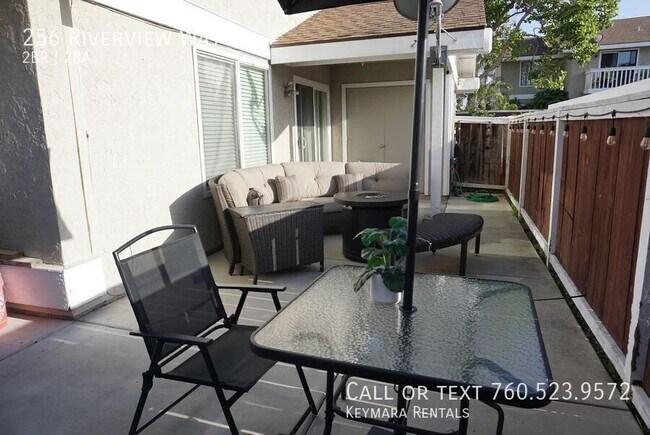 Building Photo - 256 Riverview Way
