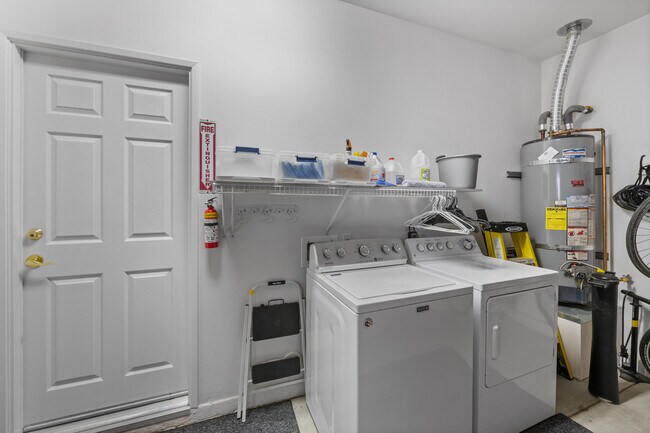 Building Photo - 78680 Postbridge Cir