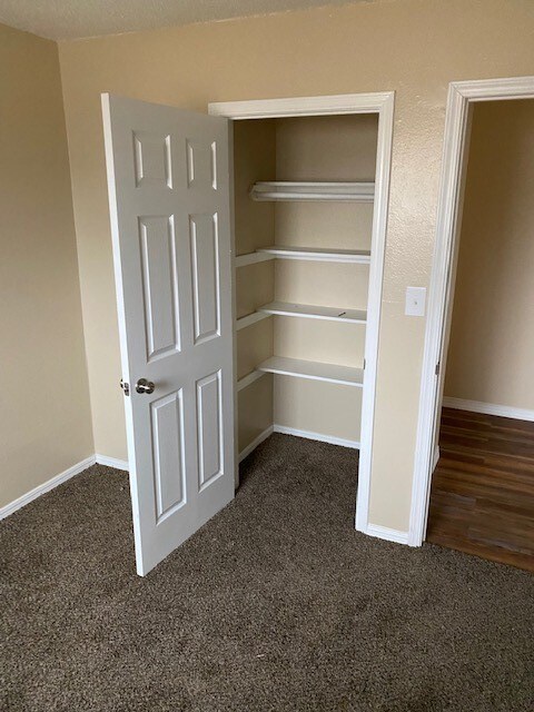 Building Photo - 204 Hardesty Dr