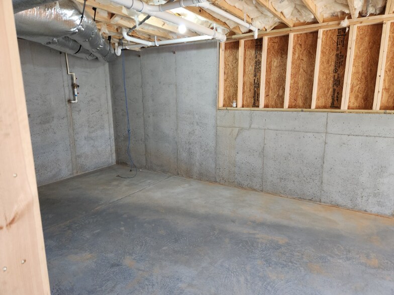 Building Photo - 240 Grand Oak Ln