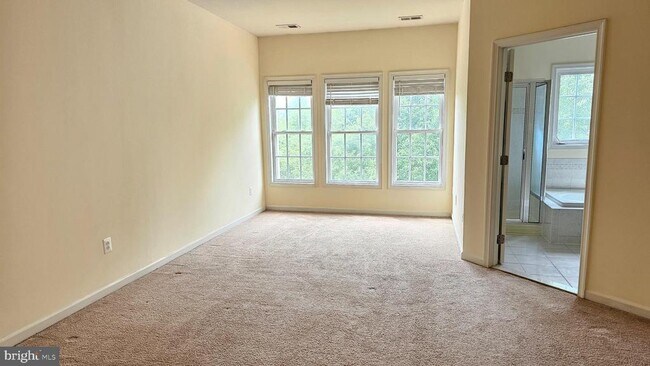 Building Photo - 3504 Tabard Ln