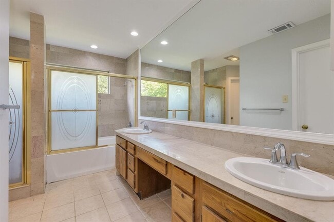 Building Photo - 8318 Greenslope Dr