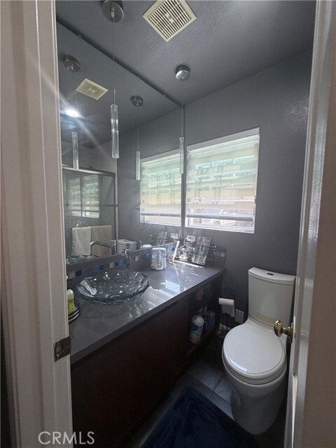 Building Photo - 2185 Ashbourne Dr
