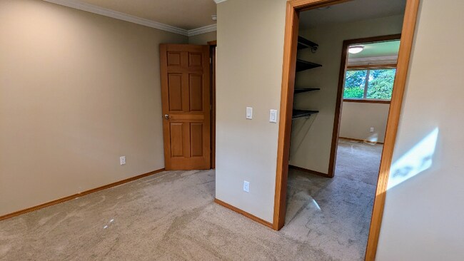 Building Photo - 8515 29th St Ct E