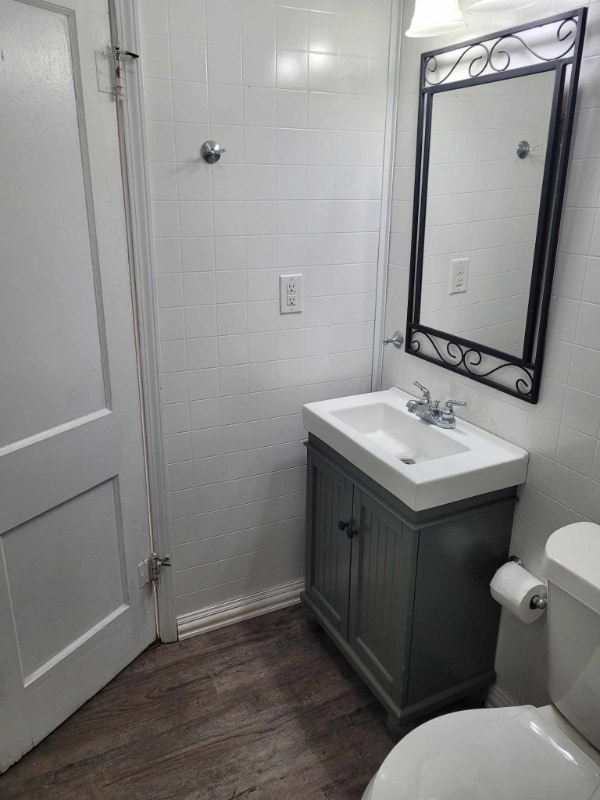 Building Photo - 1608 SW Jennings Ave