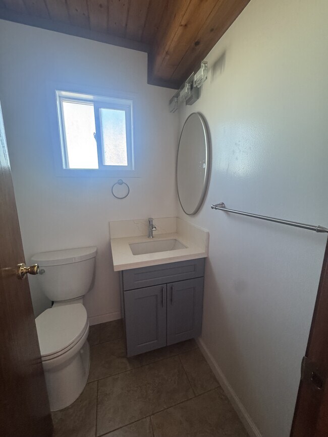 Building Photo - 31 Kuhinia St